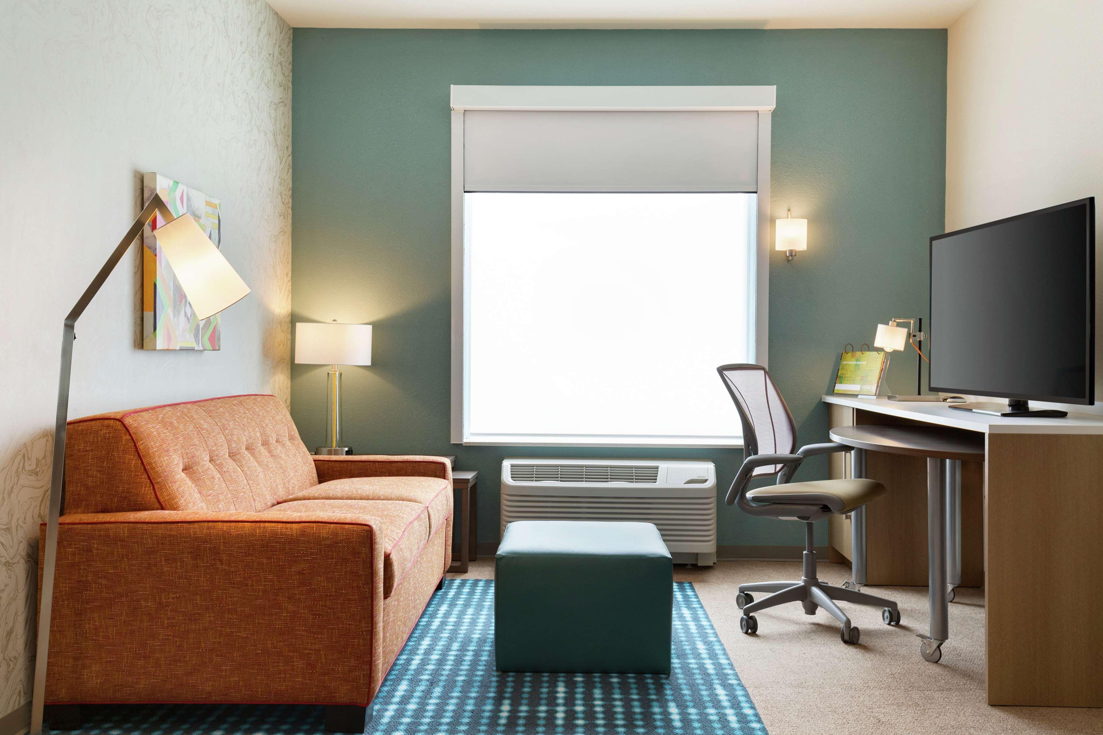 Home2 Suites By Hilton Фредерик Экстерьер фото