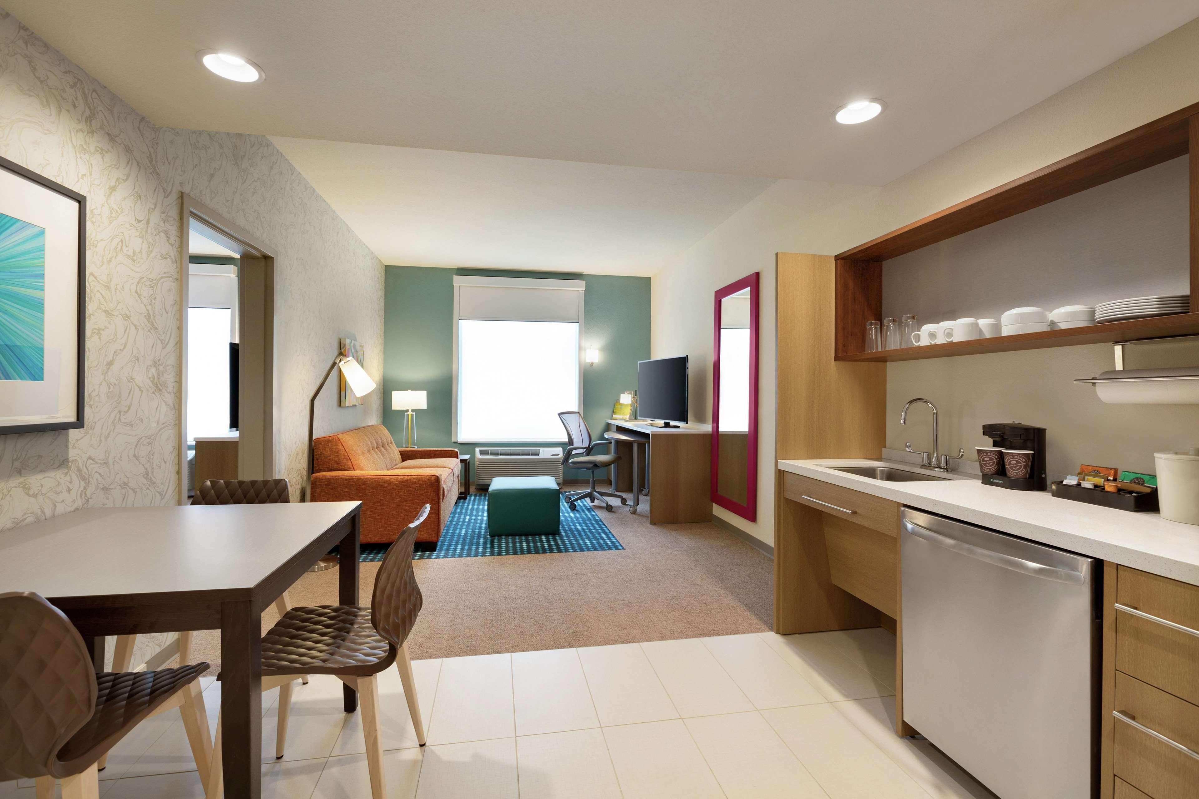 Home2 Suites By Hilton Фредерик Экстерьер фото